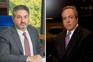 Scott Silver and David Chase were selected as top-rated securities litigation attorneys by Super Lawyers for 2022. Scott received the same award in 2021, and was previously selected for Super Lawyers’ Rising Stars list. David Chase was selected to Super Lawyers for years 2006-2007, 2009-2019, and 2021-2022.  Scott and David can represent you as an SEC whistleblower if you have timely, credible, and original information or analysis information regarding stock market manipulations, Ponzi schemes, theft of investor funds, false public filings and press releases, accounting fraud, payment of bribes to secure foreign business, and any other misconduct involving investments and the financial markets.